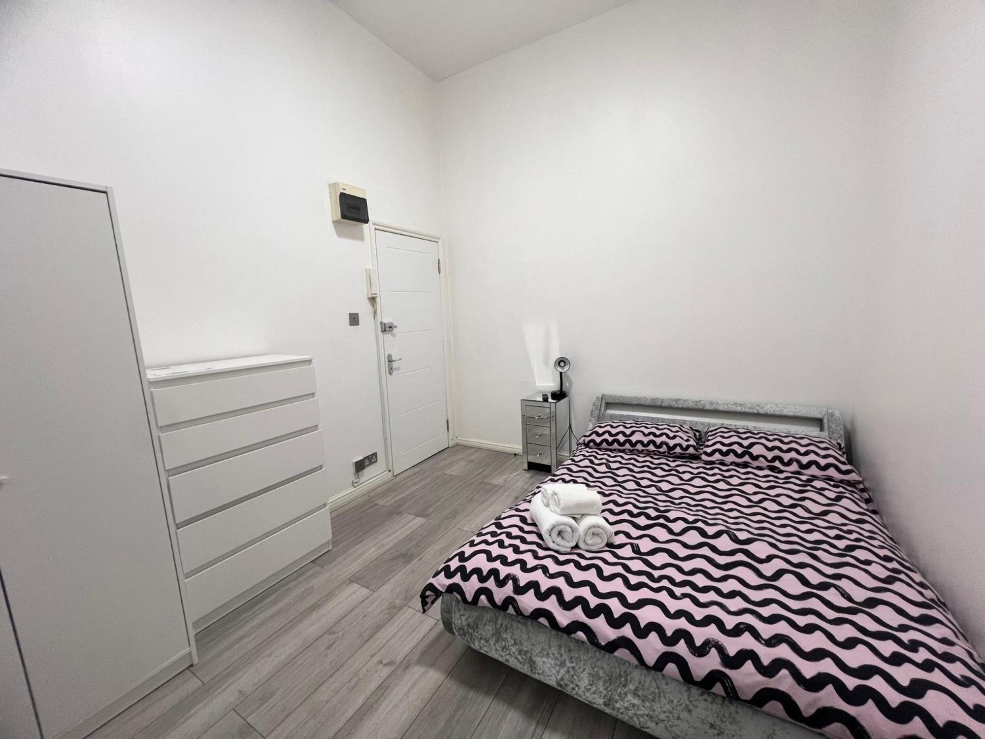 Comfy Apartments - Finchley Road ลอนดอน ภายนอก รูปภาพ