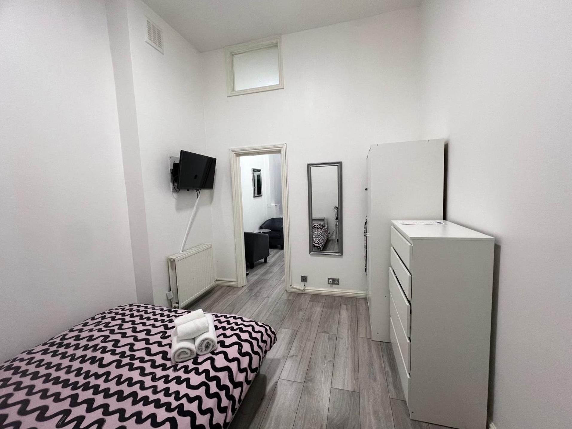 Comfy Apartments - Finchley Road ลอนดอน ภายนอก รูปภาพ